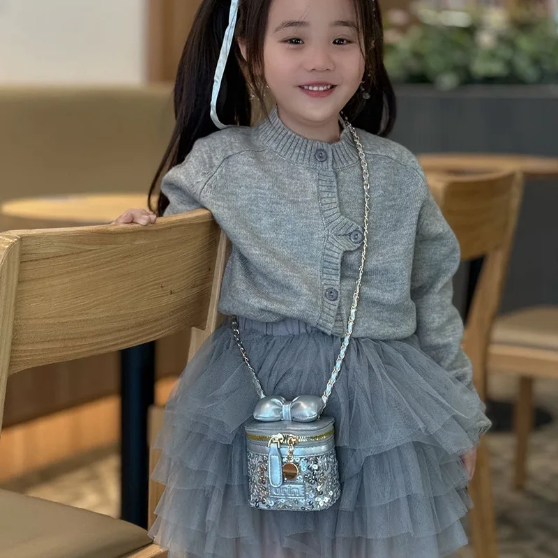 Bow Chain Children Crossbody Bags for Woman Fashionable Sequins Purse and Handbags Mother Kids Bag for Girl Designer Bag Сумка
Bow Chain Children Crossbody Bags for Woman Fashionable Sequins Purse and Handbags Mother Kids Bag for Girl Designer Bag Сумка
