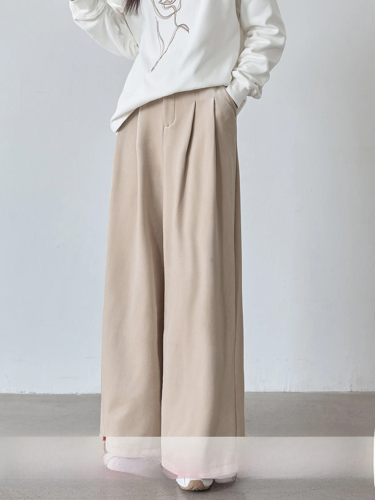 High Waist Velvet Casual Pants Women's Spring New Style Huaxi Drawstring Elastic Waist Loose Fit Versatile Fleece Lined Trousers
High Waist Velvet Casual Pants Women's Spring New Style Huaxi Drawstring Elastic Waist Loose Fit Versatile Fleece Lined Trousers