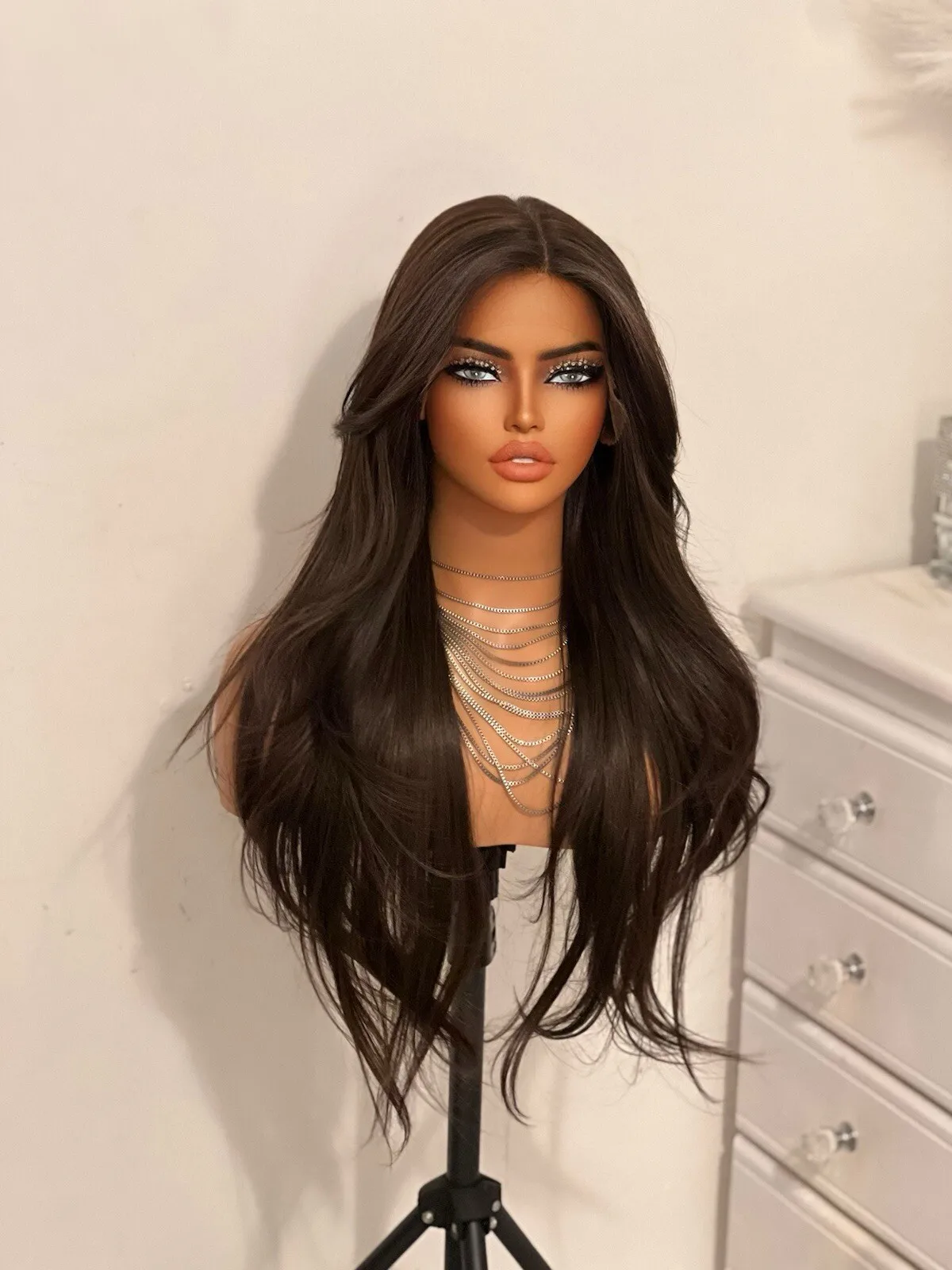 Wigs With Bangs T-part Lace Glueless Heat Resistant MS. Crystal Synthetic Wig
Wigs With Bangs T-part Lace Glueless Heat Resistant MS. Crystal Synthetic Wig