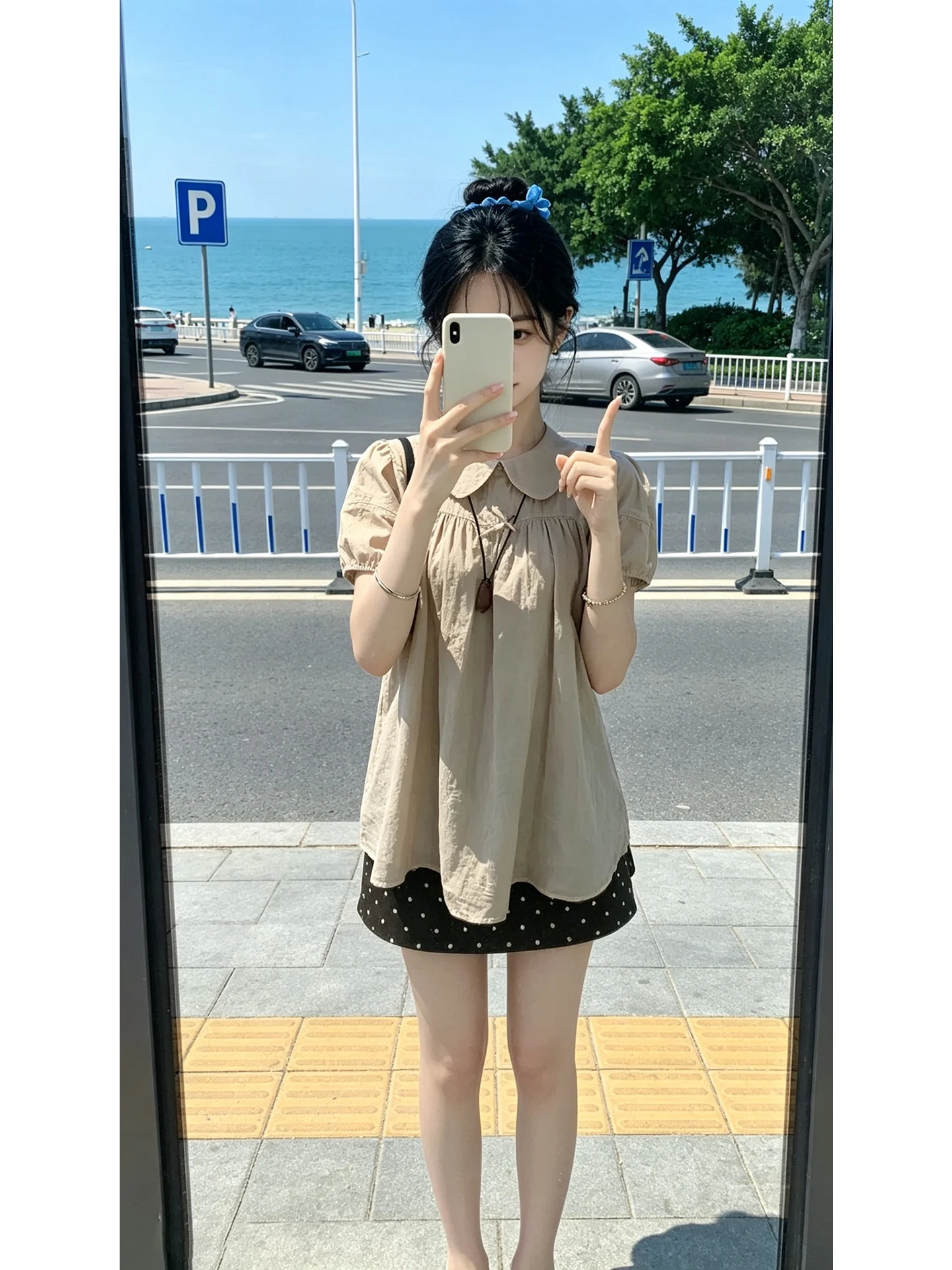 Summer 2026 Gentle Style Doll Collar Loose Shirt Polka Dot Half Skirt Casual Anti-aging Two-piece Set Women's Fashion Ensemble
Summer 2026 Gentle Style Doll Collar Loose Shirt Polka Dot Half Skirt Casual Anti-aging Two-piece Set Women's Fashion Ensemble
