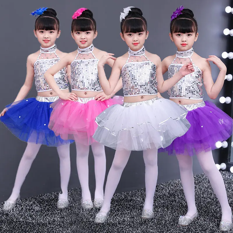 Girls Ballet Dance Outfits Halter Sequins Crop Tops with Tutu Skirt Hip Hop Jazz Dance Clothing Set Kids Performance Costumes
Girls Ballet Dance Outfits Halter Sequins Crop Tops with Tutu Skirt Hip Hop Jazz Dance Clothing Set Kids Performance Costumes
