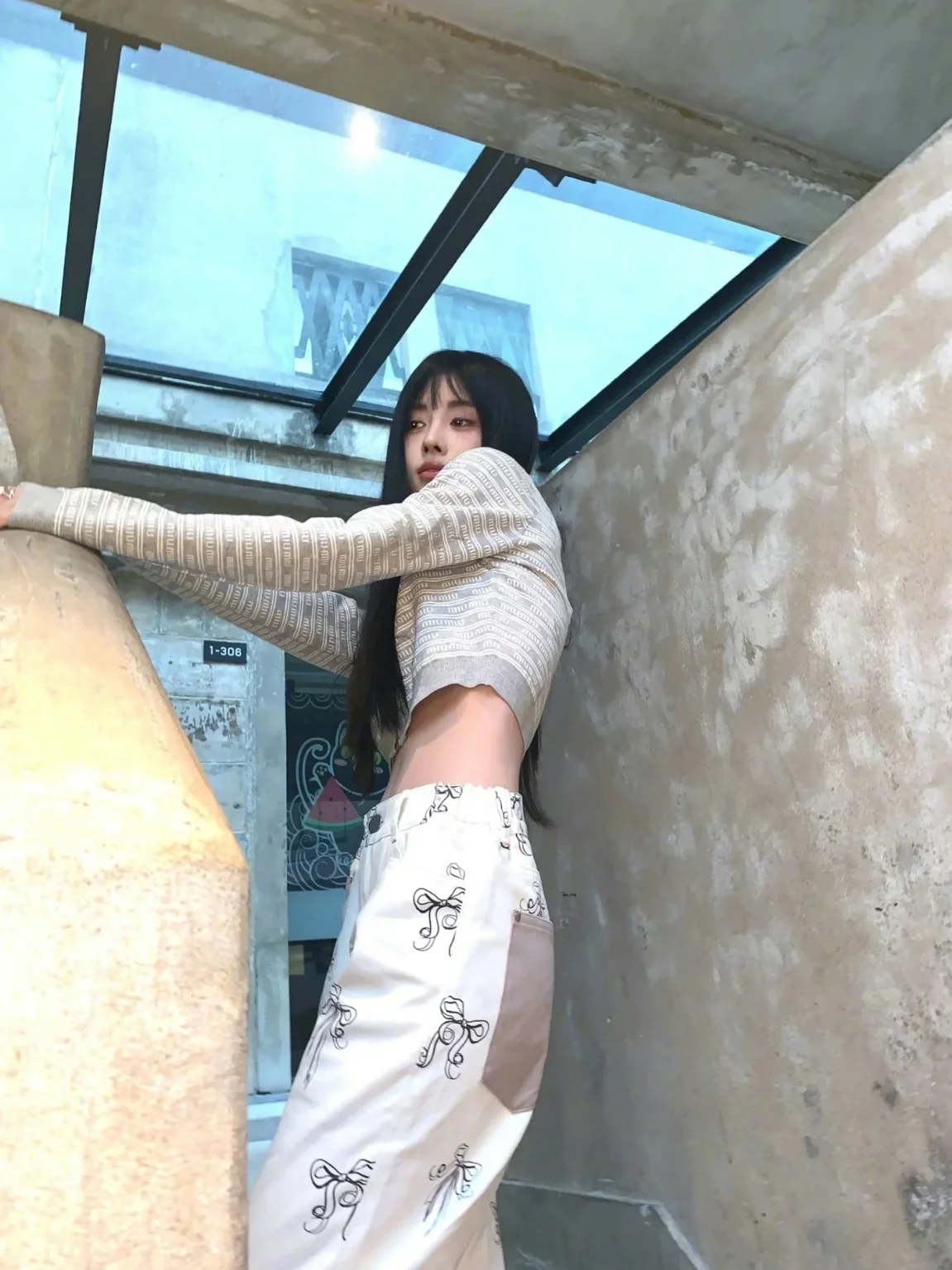 Slimming Straight Leg Jeans Women's Thin Design Knot Casual Sle l Waist Denim Pants Four Seasons Universal
Slimming Straight Leg Jeans Women's Thin Design Knot Casual Sle l Waist Denim Pants Four Seasons Universal