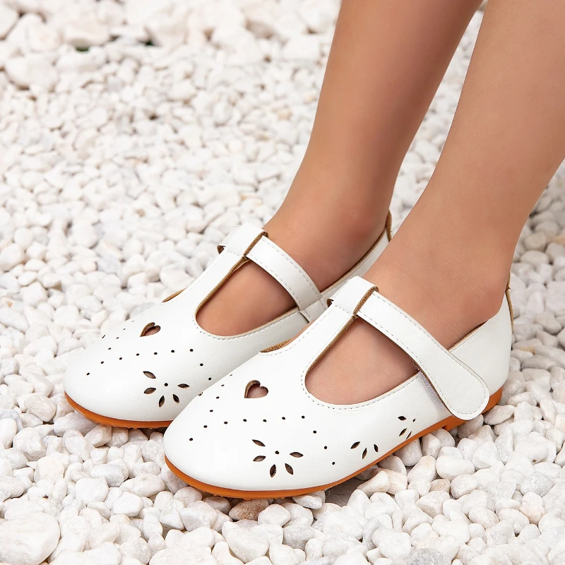 JGSHOWKITO Children T-Strap Flat Shoes White Heart Hollow-out Girl Dress Leather Shoes Wedding Party Kids Ballet Mary Jane Shoes
JGSHOWKITO Children T-Strap Flat Shoes White Heart Hollow-out Girl Dress Leather Shoes Wedding Party Kids Ballet Mary Jane Shoes