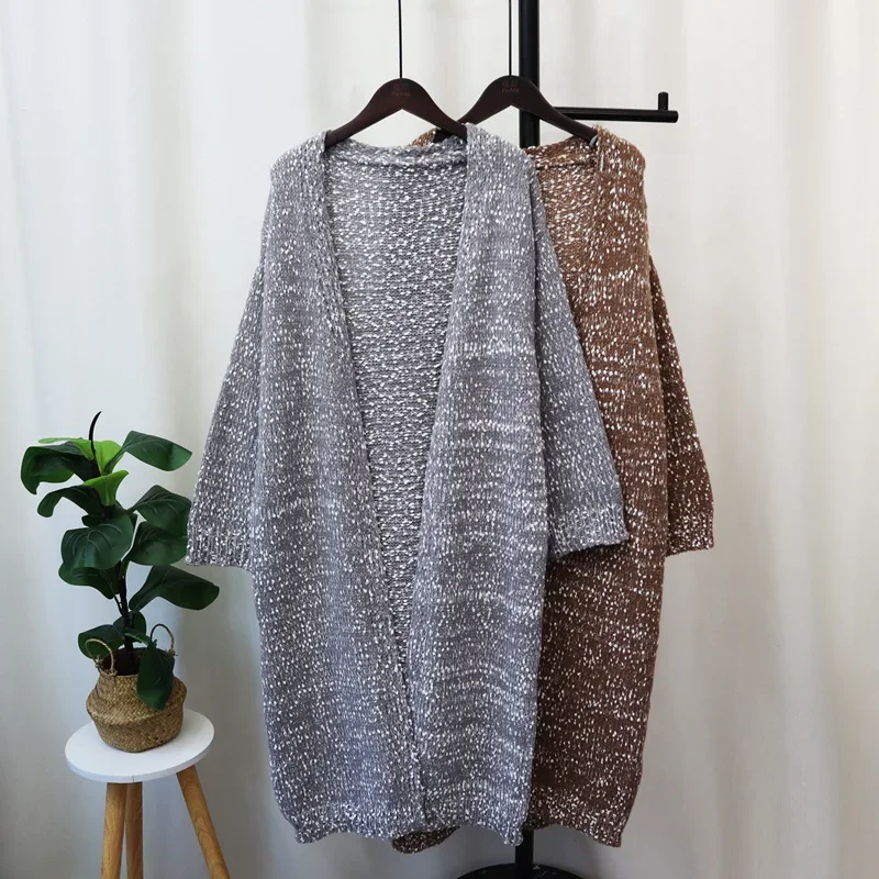 2024 Women V-neck Long Cardigan Sweater Kintted Loose Spring Autumn Vintage Maxi Winter Streetwear Y2k Jumper Coat Cardigans
2024 Women V-neck Long Cardigan Sweater Kintted Loose Spring Autumn Vintage Maxi Winter Streetwear Y2k Jumper Coat Cardigans