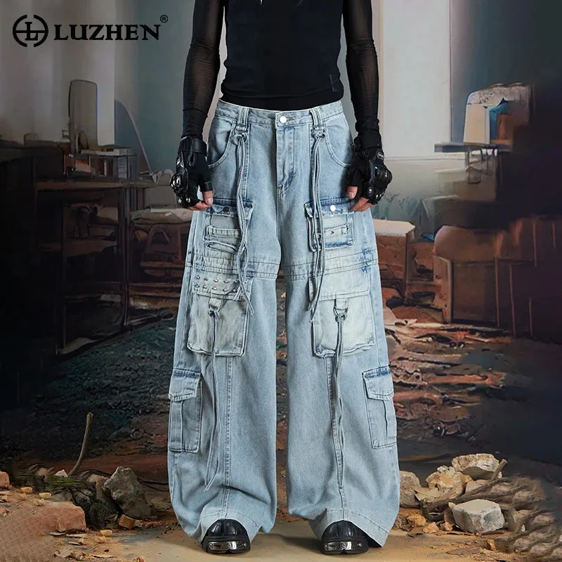 LUZHEN 2025 New Original Personalized Multi Pockets Design Ribbon Decorate Cargo Jeans Men Fashion Streetwear Denim Pants JY4199
LUZHEN 2025 New Original Personalized Multi Pockets Design Ribbon Decorate Cargo Jeans Men Fashion Streetwear Denim Pants JY4199