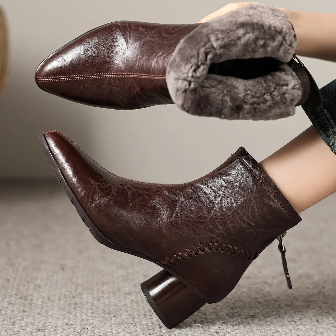 Women's genuine leather pointed toe back zip wool inside winter ankle snow boots 5cm round high heel elegant ladies short boots
Women's genuine leather pointed toe back zip wool inside winter ankle snow boots 5cm round high heel elegant ladies short boots