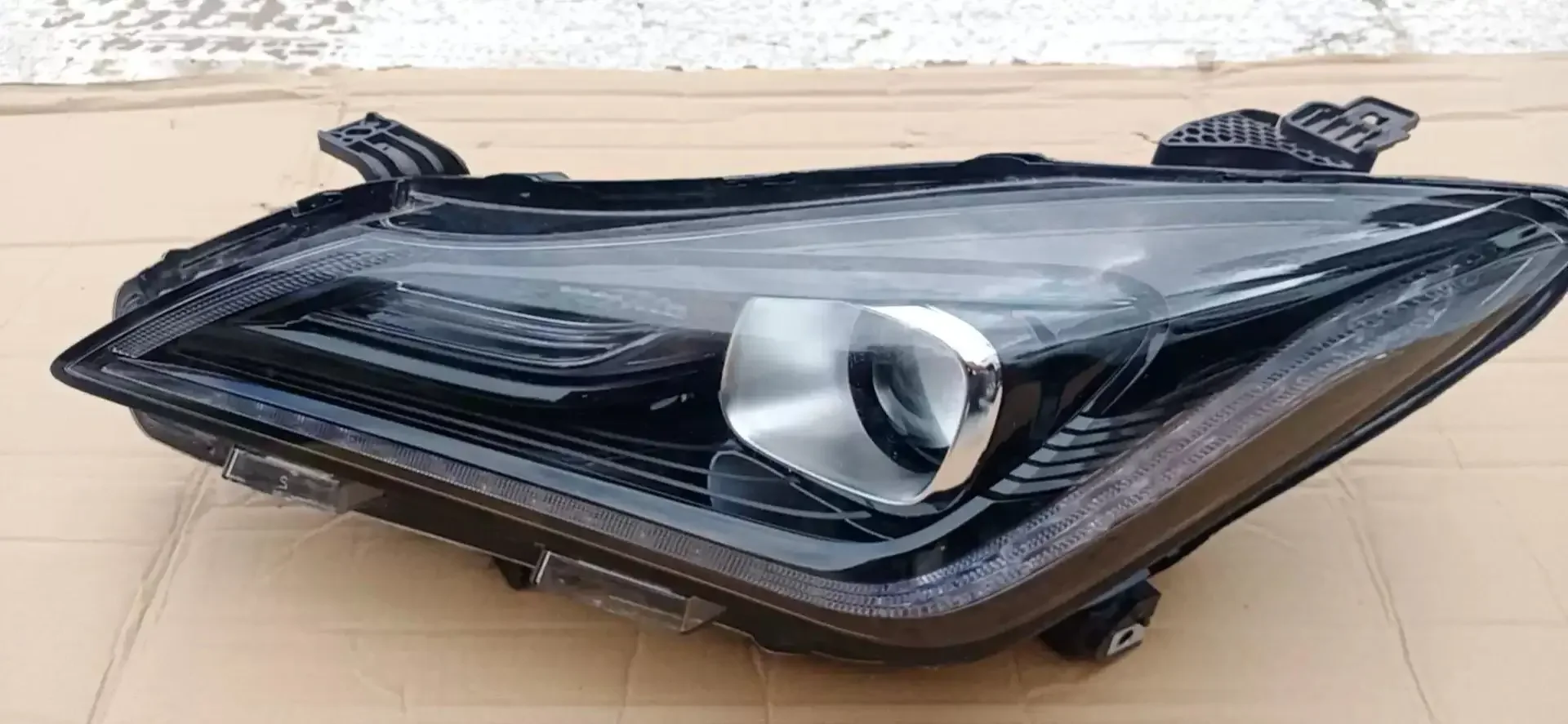 Автомобильная фара, светодиодная фара для Changan EV460 2022, DRL, дневные ходовые огни, указатель поворота
Автомобильная фара, светодиодная фара для Changan EV460 2022, DRL, дневные ходовые огни, указатель поворота