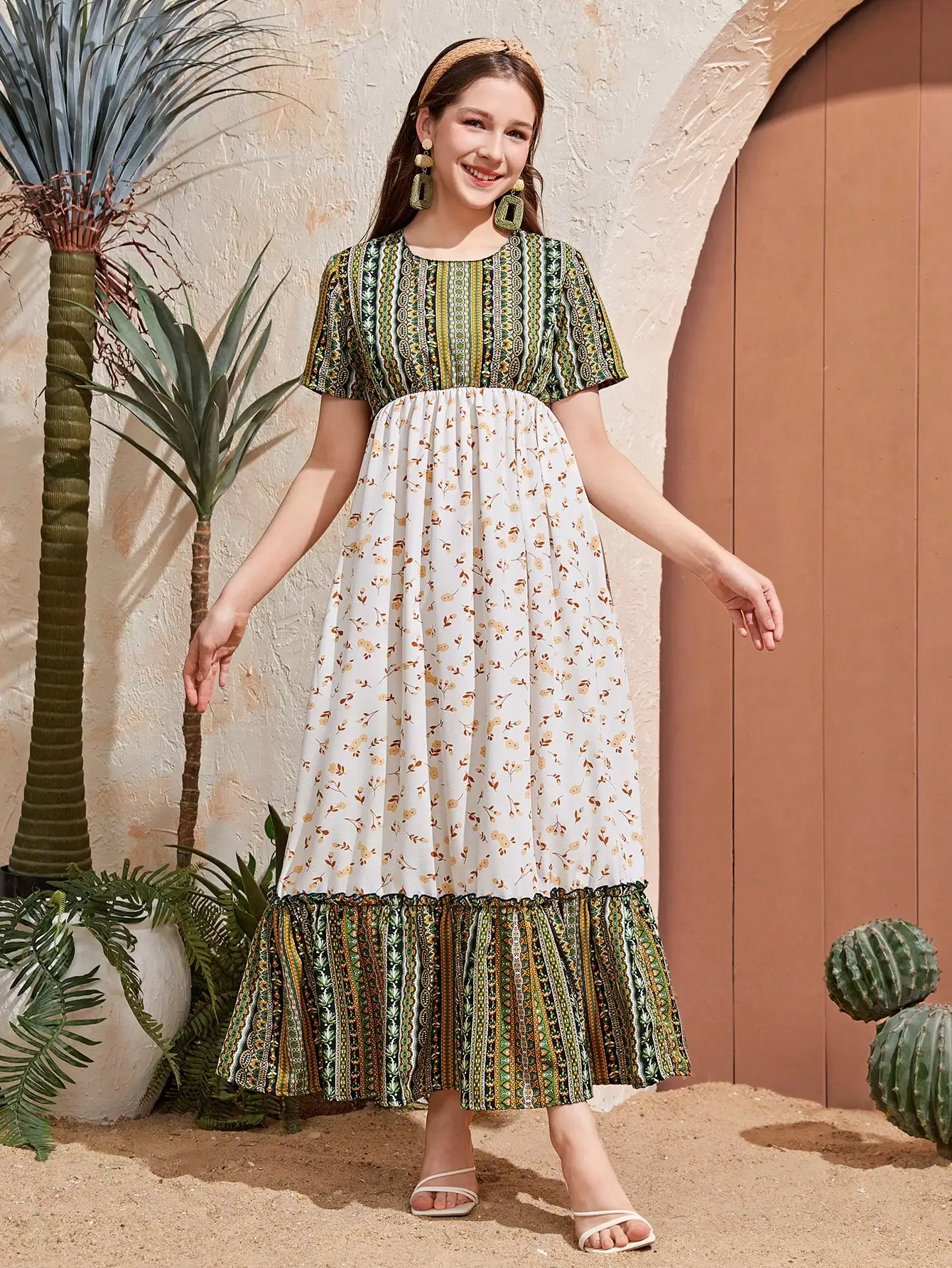 Bohemian Floral Print Short Sleeve Maxi Dress For Women Summer
Bohemian Floral Print Short Sleeve Maxi Dress For Women Summer