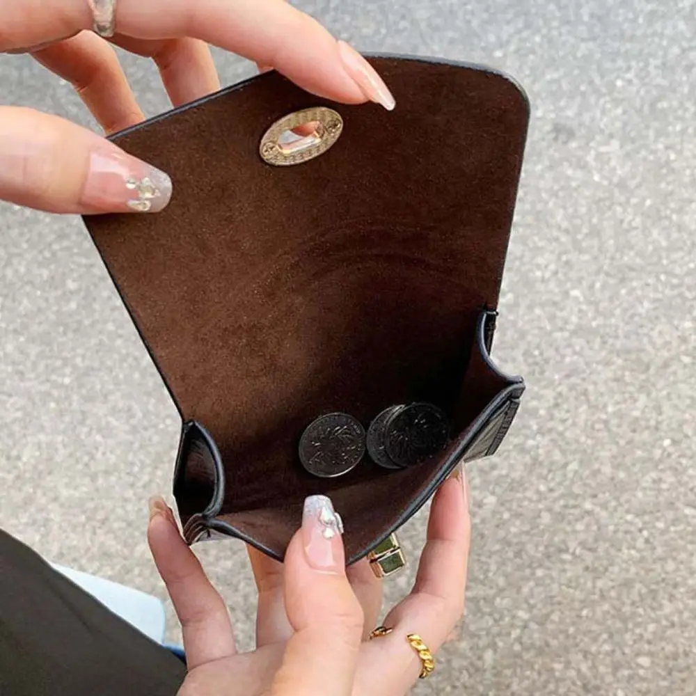 Simple Korean Style Simple Card Bag Short Clutch Metal Buckle Mini Wallet PU Zipper Solid Color Card Holder Men
Simple Korean Style Simple Card Bag Short Clutch Metal Buckle Mini Wallet PU Zipper Solid Color Card Holder Men