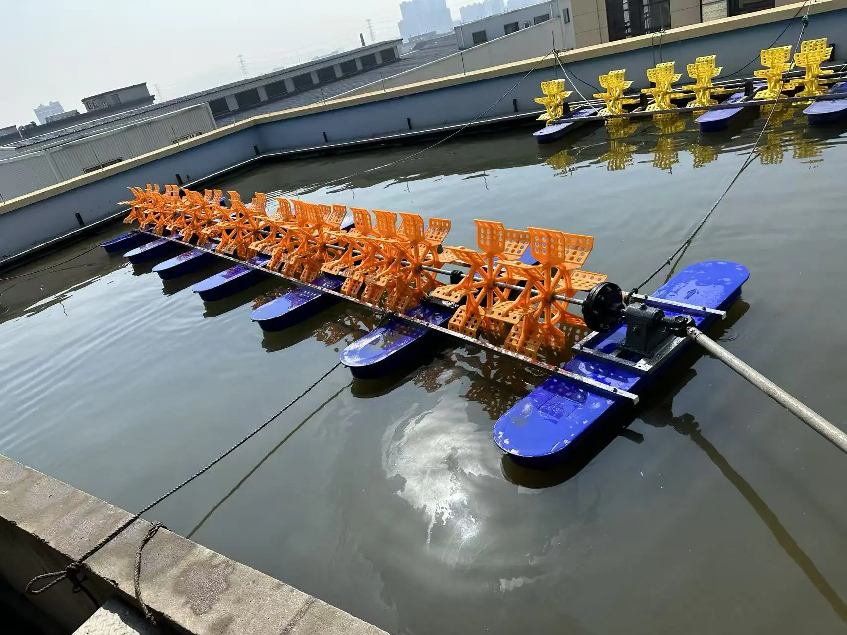 16 impeller paddle turbo aerator 15 horsepower diesel engine high output aerator, suitable for fish and shrimp farming
16 impeller paddle turbo aerator 15 horsepower diesel engine high output aerator, suitable for fish and shrimp farming