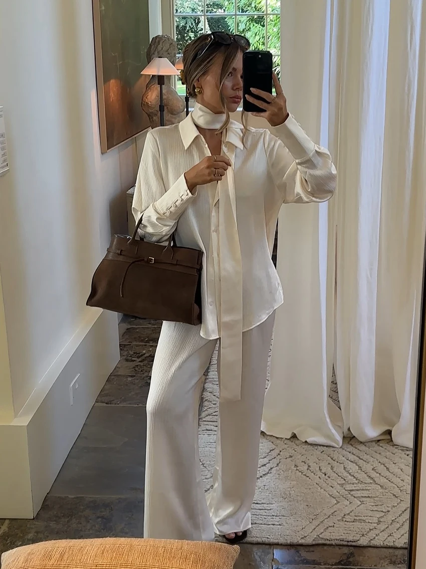 Mathaqiqi Winter Female Nightgown Set Long Sleeve Robe Sexy Turn-Down Collar Nightwear Lace Up Pajama Pants Women Sleepwear Suit
Mathaqiqi Winter Female Nightgown Set Long Sleeve Robe Sexy Turn-Down Collar Nightwear Lace Up Pajama Pants Women Sleepwear Suit