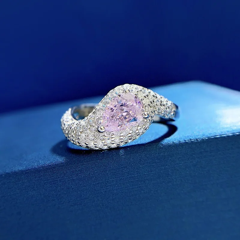 SpringQiaoer 925 серебро Капля воды 5*7 Paraiba розовый бриллиант Ледяной цветок инкрустированное бриллиантами Европейское и американское Ins кольцо
SpringQiaoer 925 серебро Капля воды 5*7 Paraiba розовый бриллиант Ледяной цветок инкрустированное бриллиантами Европейское и американское Ins кольцо