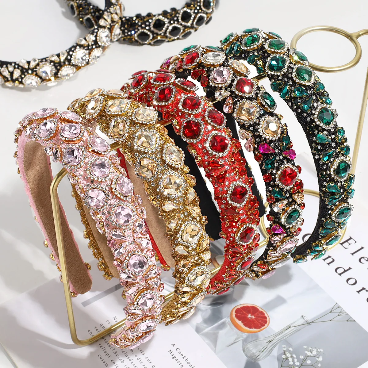 Baroque-Style Crystal Diamond-Encrusted Anti-Slip Hair Band Sponge Soft Cushion Daily Fashionable Hair Accessory for Women
Baroque-Style Crystal Diamond-Encrusted Anti-Slip Hair Band Sponge Soft Cushion Daily Fashionable Hair Accessory for Women