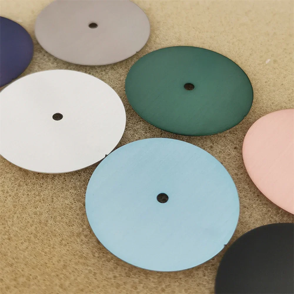 Watch Accessories Sterile Dial 28.5mm Solid Color Straight Grain Dial Fits NH35 NH36 Movement NEW DIY
Watch Accessories Sterile Dial 28.5mm Solid Color Straight Grain Dial Fits NH35 NH36 Movement NEW DIY