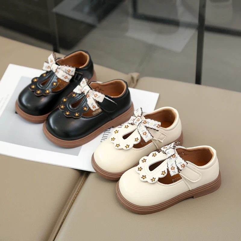 Children PU Leather School Shoes Girls Casual Flats Adjustable Buckle Strap Non-Slip Sole First Walkers
Children PU Leather School Shoes Girls Casual Flats Adjustable Buckle Strap Non-Slip Sole First Walkers