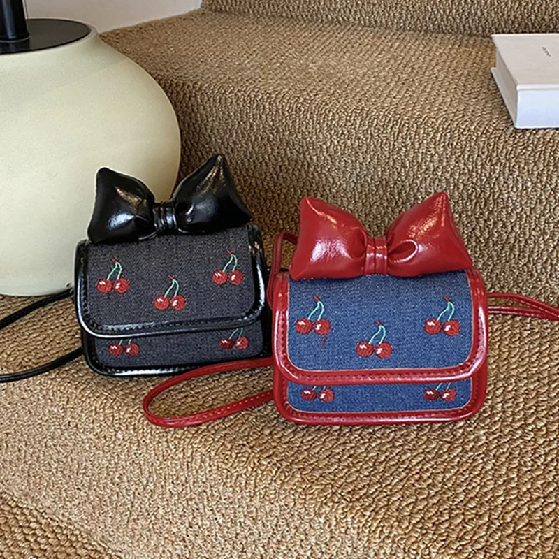 Милые сумки-кроссбоди с бантом для женщин, маленькие квадратные сумки через плечо, модные сумочки и дизайнерские сумки, женская сумка, Bolsos Mujer
Милые сумки-кроссбоди с бантом для женщин, маленькие квадратные сумки через плечо, модные сумочки и дизайнерские сумки, женская сумка, Bolsos Mujer