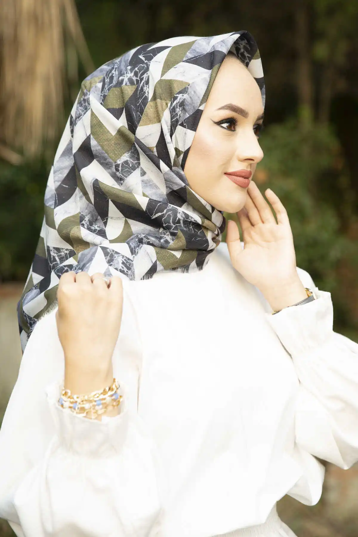 Cotton Printed Scarf E- -Winter Autumn 2021 Muslim Women Hijab headscarf Islamic Turkey
Cotton Printed Scarf E- -Winter Autumn 2021 Muslim Women Hijab headscarf Islamic Turkey