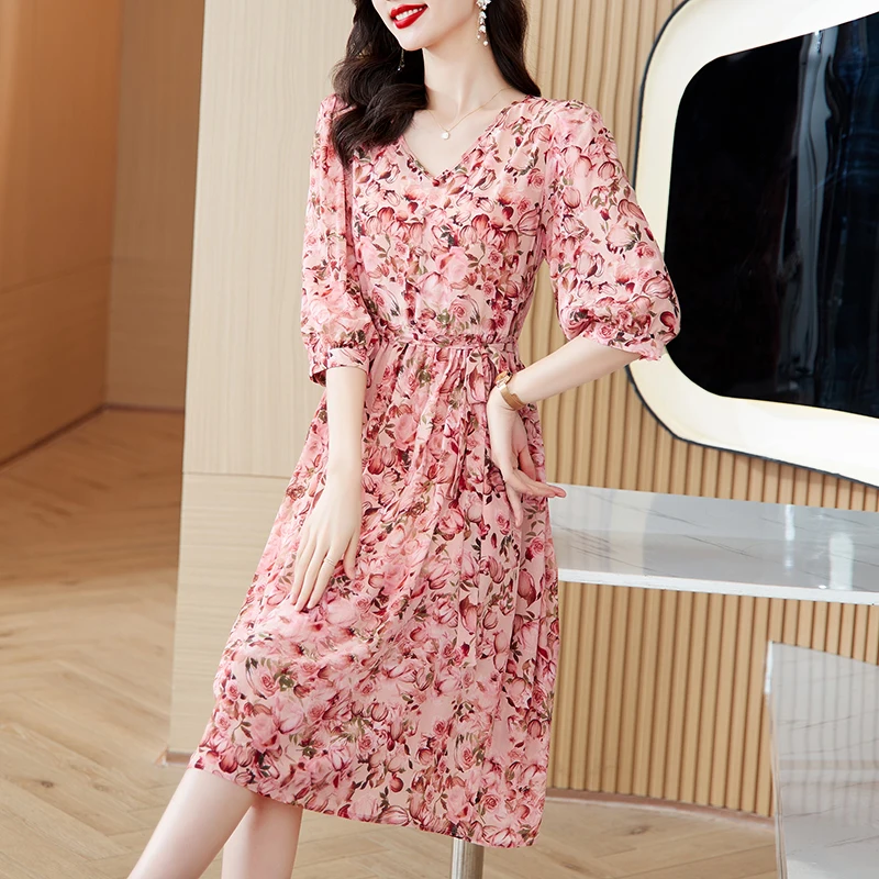 Summer Fashion Printed Silk Dress For Women 2023 New V-neck Fragmented Flower Vintage Loose Fit Leisure Holiday Dress Vestidos
Summer Fashion Printed Silk Dress For Women 2023 New V-neck Fragmented Flower Vintage Loose Fit Leisure Holiday Dress Vestidos