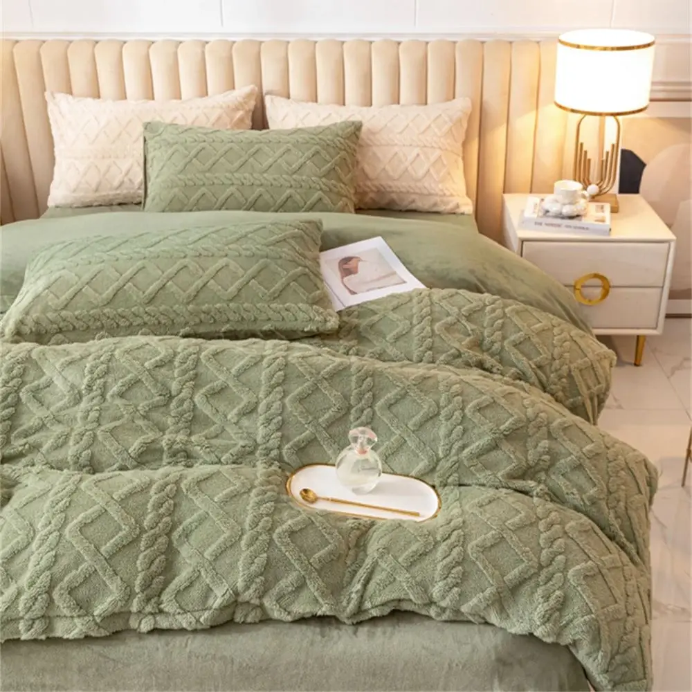 Milk Velvet Bedding Set Jacquard Tafu Velvet Thicken Winter Warm Four Piece Sets Quilt Cover Bed Linen Pillowcase Bedroom Decor
Milk Velvet Bedding Set Jacquard Tafu Velvet Thicken Winter Warm Four Piece Sets Quilt Cover Bed Linen Pillowcase Bedroom Decor