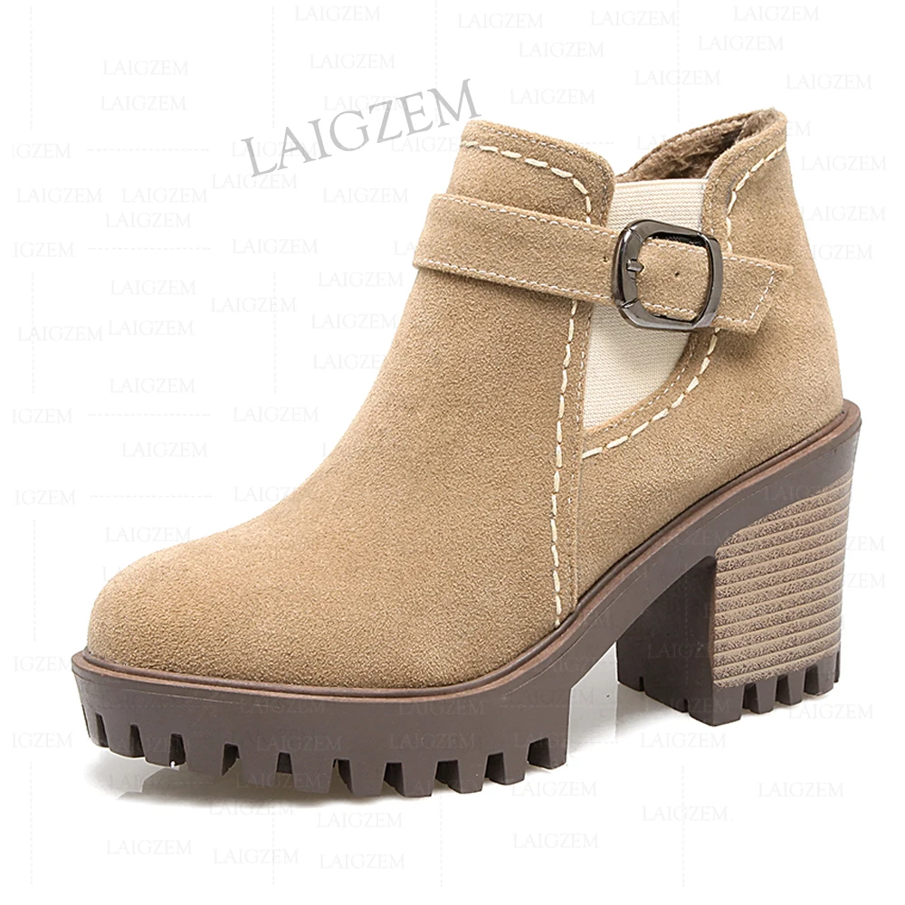 LAIGZEM Women Ankle Boots Faux Suede Side Zip Up 8CM Thick High Heels Short Boots Handmade Shoes Woman Large Size 33 35 41 43
LAIGZEM Women Ankle Boots Faux Suede Side Zip Up 8CM Thick High Heels Short Boots Handmade Shoes Woman Large Size 33 35 41 43