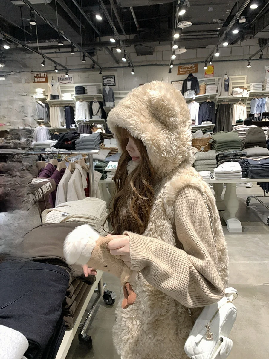 CallmeEar Plu Ear Vest Thiened Autumn Winter Jaet Top Women's Faion Casual Layering Polyester Fiber Zipper Closure
CallmeEar Plu Ear Vest Thiened Autumn Winter Jaet Top Women's Faion Casual Layering Polyester Fiber Zipper Closure