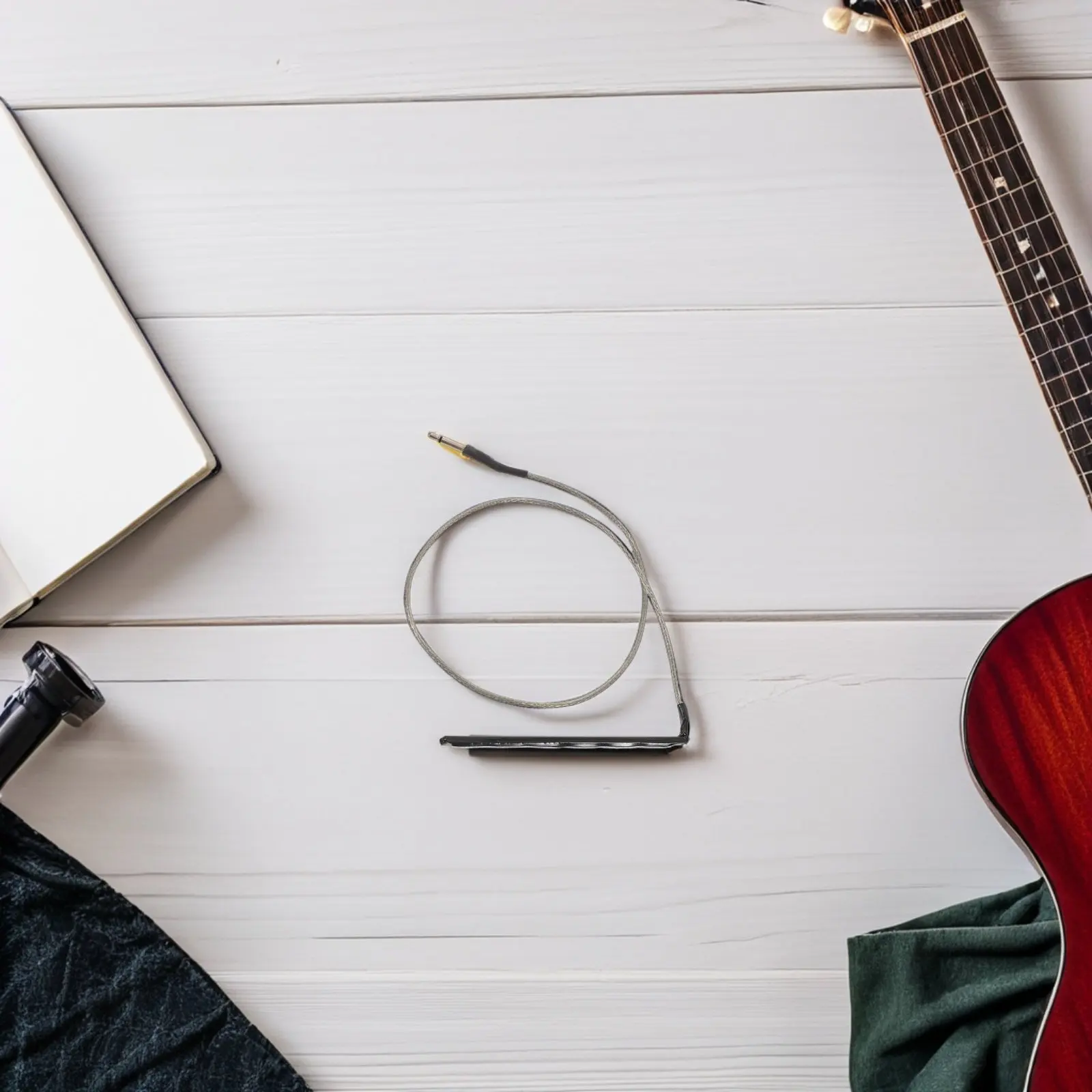 Ceramic Acoustic Guitar Pickup Under Saddle Piezo Bridge Saddle Pickup Accurate Sound Reproduction Stage
Ceramic Acoustic Guitar Pickup Under Saddle Piezo Bridge Saddle Pickup Accurate Sound Reproduction Stage