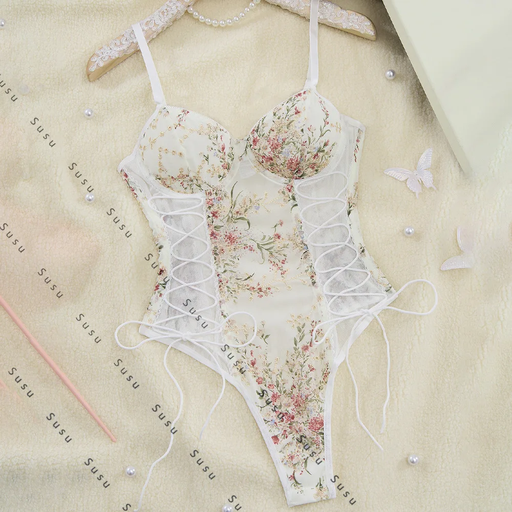 Новое сексуальное нижнее белье в Европе и Америке, женский комбинезон с высоким чувством чистого желания, сексуальное нижнее белье с вышивкой на бретелях, новинка 2023 года
Новое сексуальное нижнее белье в Европе и Америке, женский комбинезон с высоким чувством чистого желания, сексуальное нижнее белье с вышивкой на бретелях, новинка 2023 года