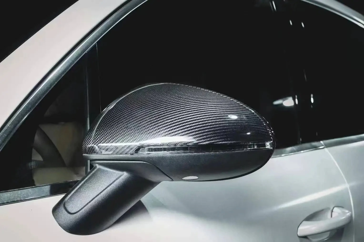 for 95B 2014-2022 1 Year Warranty Modification/Upgrade Easy New Carbon Fiber Mirror Housing
for 95B 2014-2022 1 Year Warranty Modification/Upgrade Easy New Carbon Fiber Mirror Housing