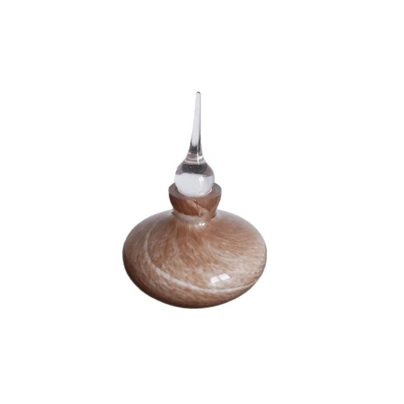 Perfume bottle aromatherapy diffuser bottle model room bedside ornament small vase
Perfume bottle aromatherapy diffuser bottle model room bedside ornament small vase