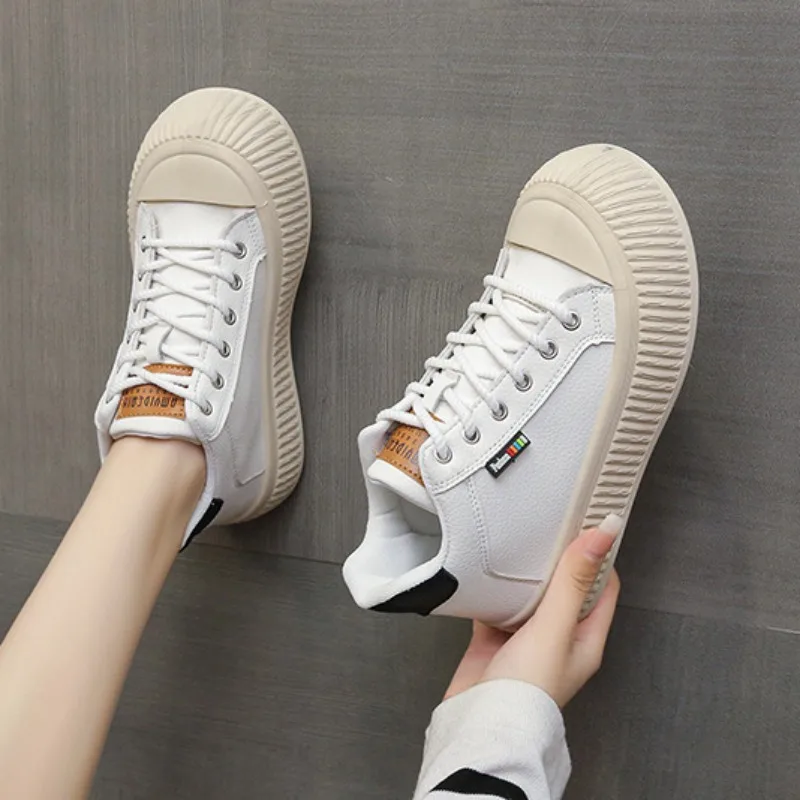 New Shoes Woman Soft Leather Autumn Female High Tops Casual Sneakers Students Thick Sole Platform Comfort Footwear Women Shoes
New Shoes Woman Soft Leather Autumn Female High Tops Casual Sneakers Students Thick Sole Platform Comfort Footwear Women Shoes