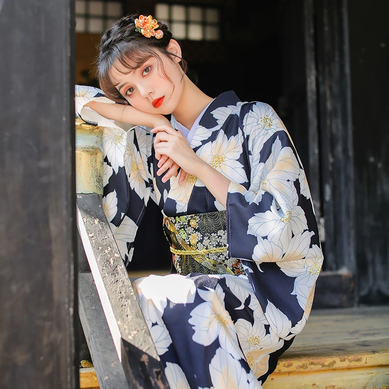 Women's Japan Traditional Kimono Girl Geisha Cosplay Costume Floral Prints Long Sleeve Formal Yukata Photography Dress
Women's Japan Traditional Kimono Girl Geisha Cosplay Costume Floral Prints Long Sleeve Formal Yukata Photography Dress