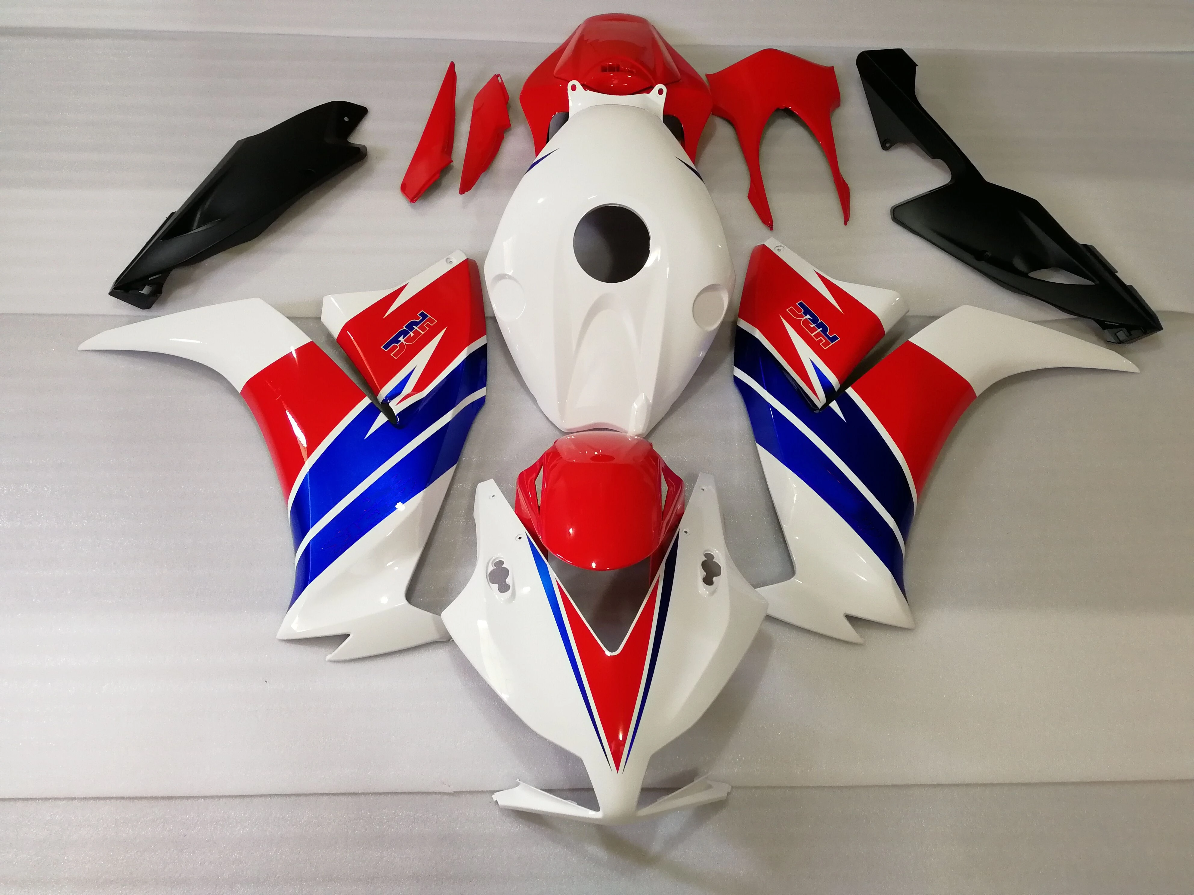 100% обтекатель ZXMT для Honda CBR1000RR 2012-2016, красный комплект обтекателей CBR 1000RR 2013 2014 2015 YJ60
100% обтекатель ZXMT для Honda CBR1000RR 2012-2016, красный комплект обтекателей CBR 1000RR 2013 2014 2015 YJ60