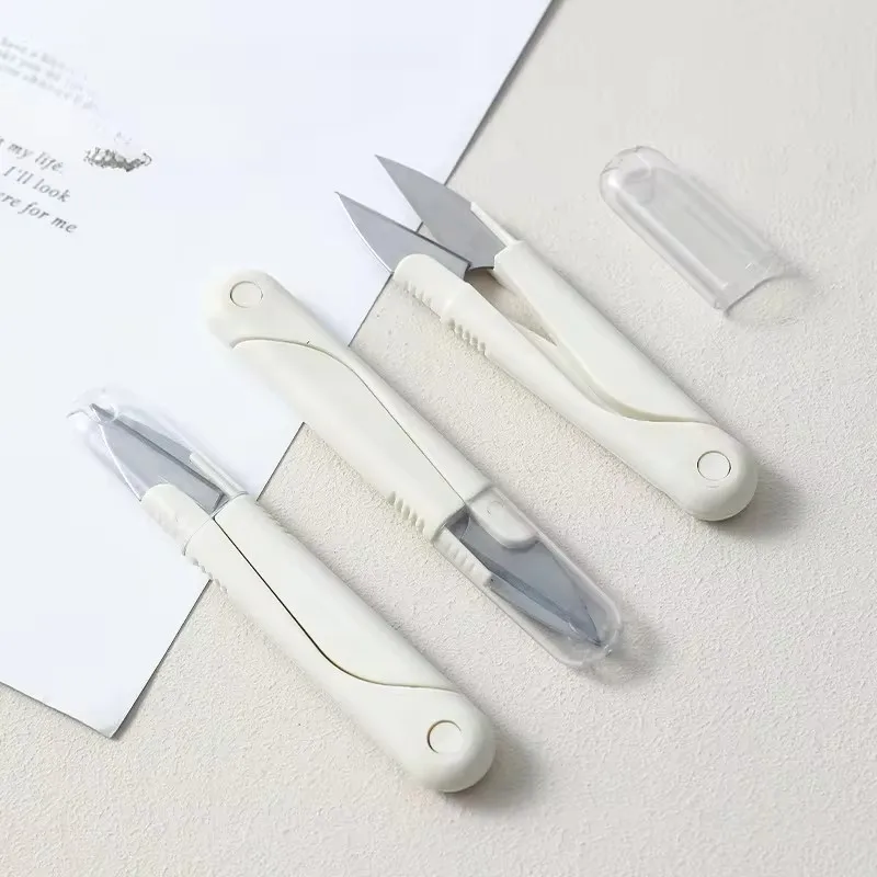 Stainless Steel Spring Scissors with Cover Portable Thread Head Fish Thread Sewing Scissors Cross-stitch Tailor's Scissors
Stainless Steel Spring Scissors with Cover Portable Thread Head Fish Thread Sewing Scissors Cross-stitch Tailor's Scissors