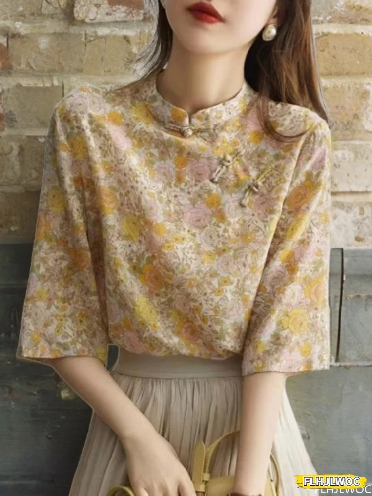 Hot Chinese Style Chi-pao Collar Design Button Tops 2024 Summer Women Date Girls Yellow Floral Print Retro Shirt Blouse Vintage
Hot Chinese Style Chi-pao Collar Design Button Tops 2024 Summer Women Date Girls Yellow Floral Print Retro Shirt Blouse Vintage