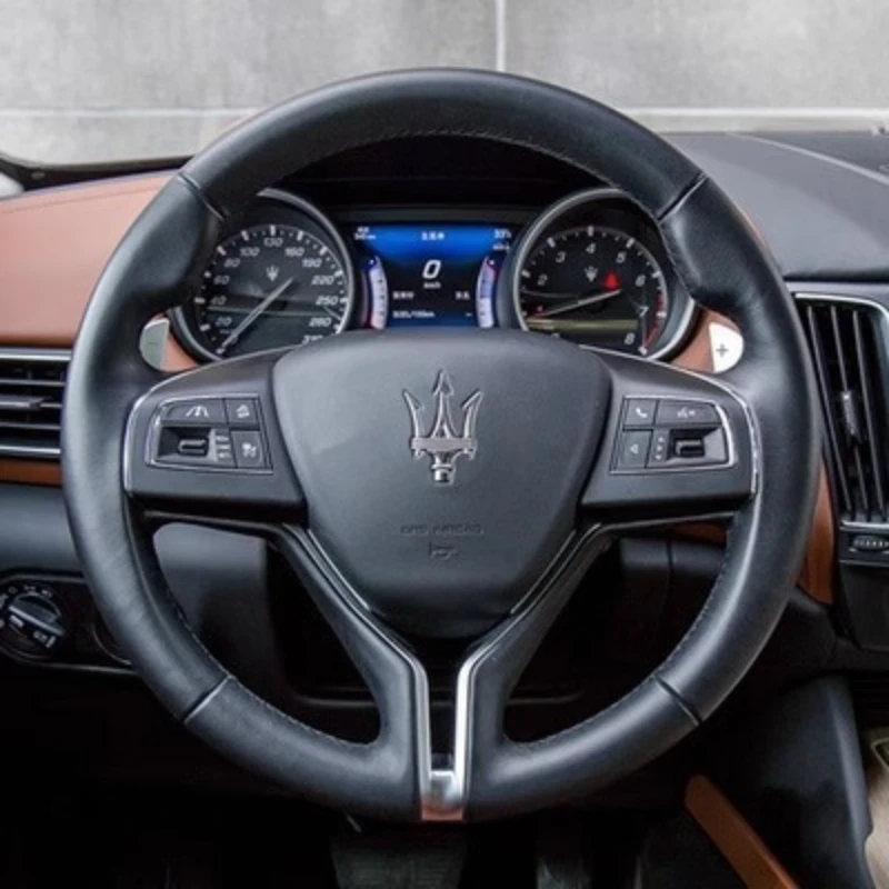 100% подходит для Maserati Ghibli Levante Quattroporte, сшитый вручную, из натуральной кожи, замши, нескользящий чехол на руль автомобиля
100% подходит для Maserati Ghibli Levante Quattroporte, сшитый вручную, из натуральной кожи, замши, нескользящий чехол на руль автомобиля