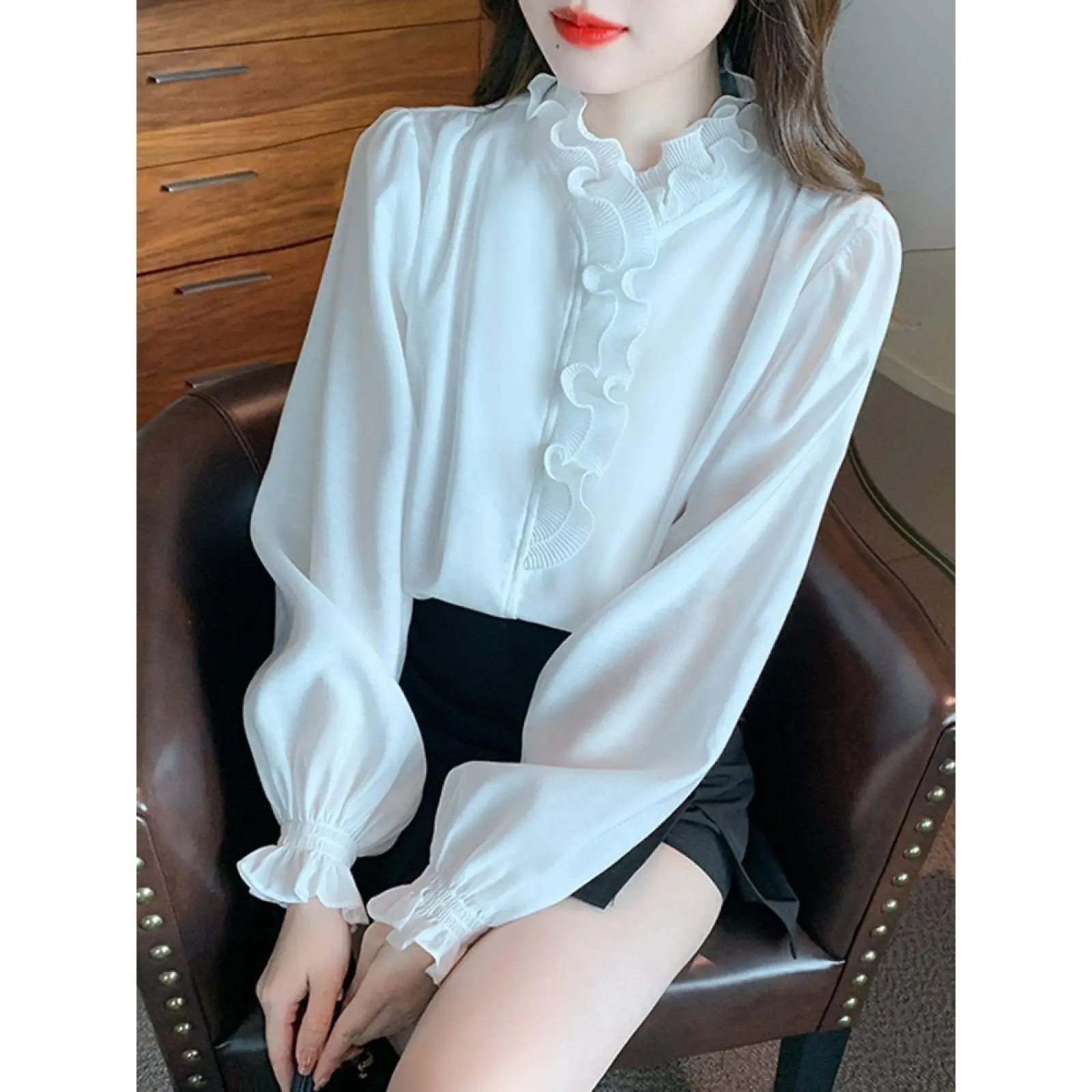 2026 Spring New Style Women's High-end Unique Ruffle Trim Long Sleeve Chiffon Blouse Breathable Lightweight Fashion Top
2026 Spring New Style Women's High-end Unique Ruffle Trim Long Sleeve Chiffon Blouse Breathable Lightweight Fashion Top