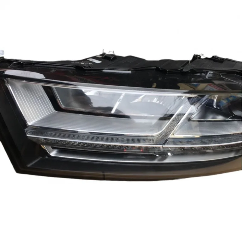 Подходит для Audi Q7 (полу-комплект), Q7 Full LED, оригинальная заводская фара Q7 для переоборудования (от базовой до топовой комплектации)
Подходит для Audi Q7 (полу-комплект), Q7 Full LED, оригинальная заводская фара Q7 для переоборудования (от базовой до топовой комплектации)