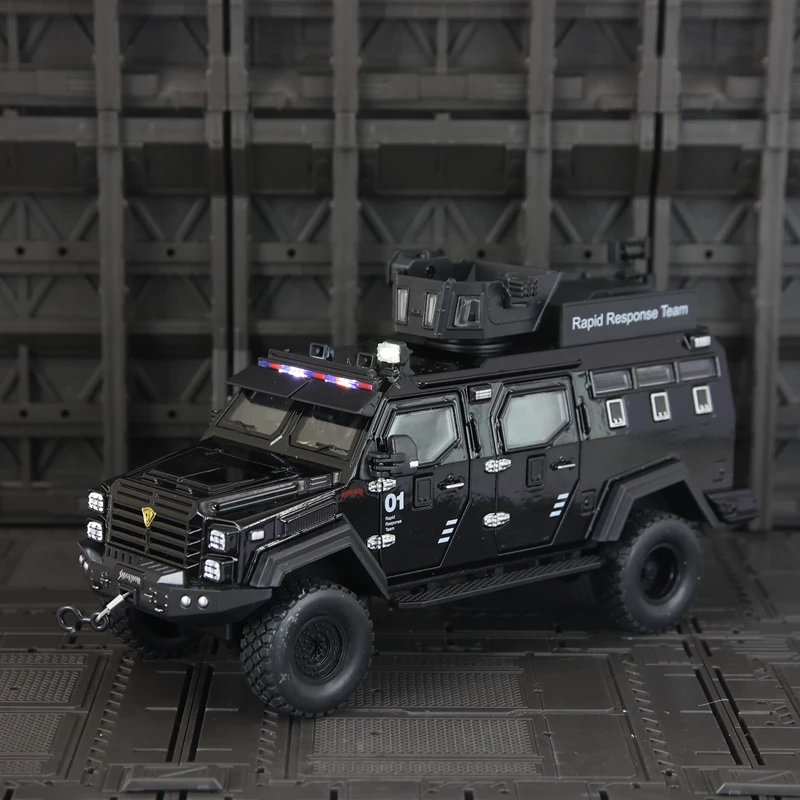 Модель бронированной машины «Тигр-Коготь» в масштабе 1:24, из сплава, взрывозащищенная, с открывающимися дверями, передним капотом и крышкой багажника.
Модель бронированной машины «Тигр-Коготь» в масштабе 1:24, из сплава, взрывозащищенная, с открывающимися дверями, передним капотом и крышкой багажника.