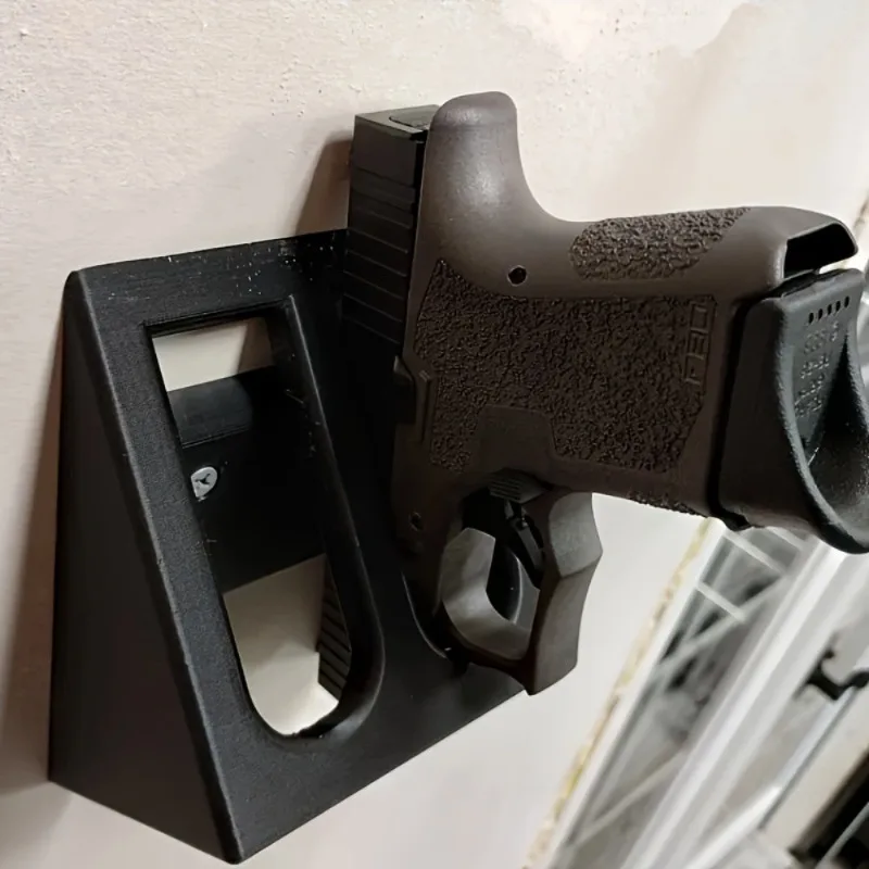 A personalized retro style wall mounted handgun holder for indoor decoration and practical storage rack
A personalized retro style wall mounted handgun holder for indoor decoration and practical storage rack