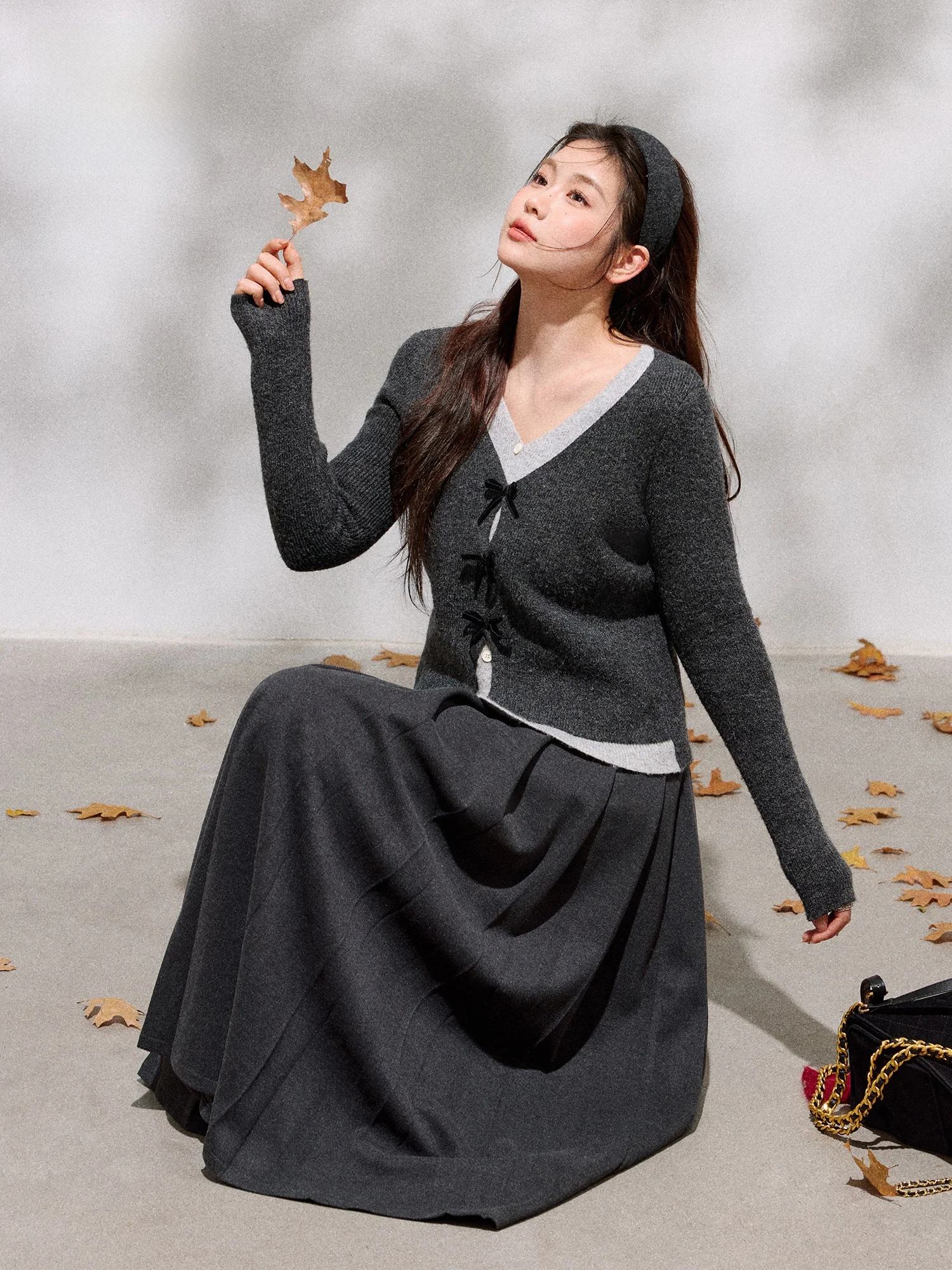 Комплект из вязаного топа и юбки с высокой талией Zhang Da, большие размеры, корейский стиль, повседневная зимняя одежда для женщин
Комплект из вязаного топа и юбки с высокой талией Zhang Da, большие размеры, корейский стиль, повседневная зимняя одежда для женщин