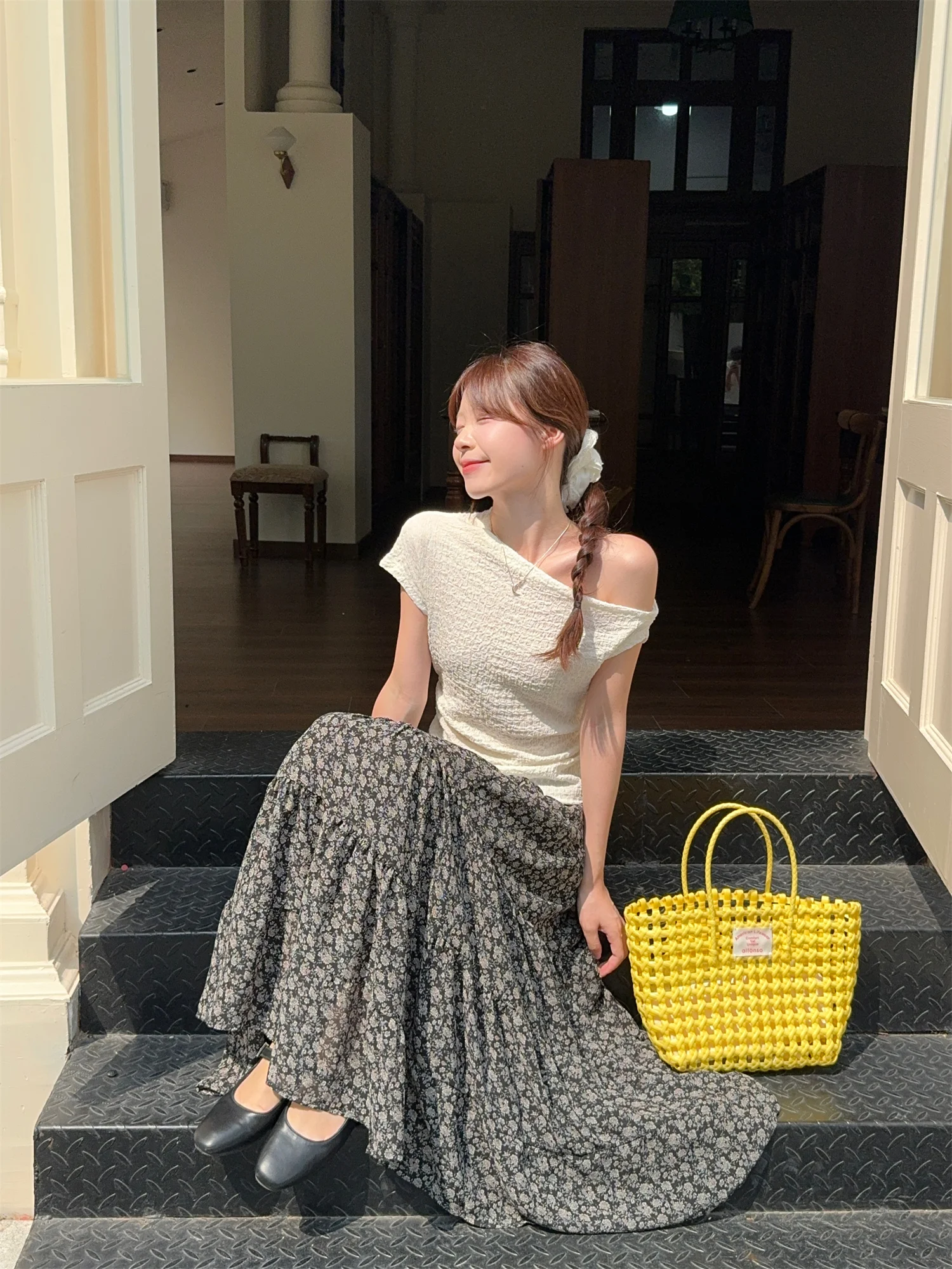 Kumikumi Sweet Spicy Girl Summer Floral Print Short Sleeve T-Shirt And Skirt Set Women's Fashion Two-Piece Ensemble
Kumikumi Sweet Spicy Girl Summer Floral Print Short Sleeve T-Shirt And Skirt Set Women's Fashion Two-Piece Ensemble