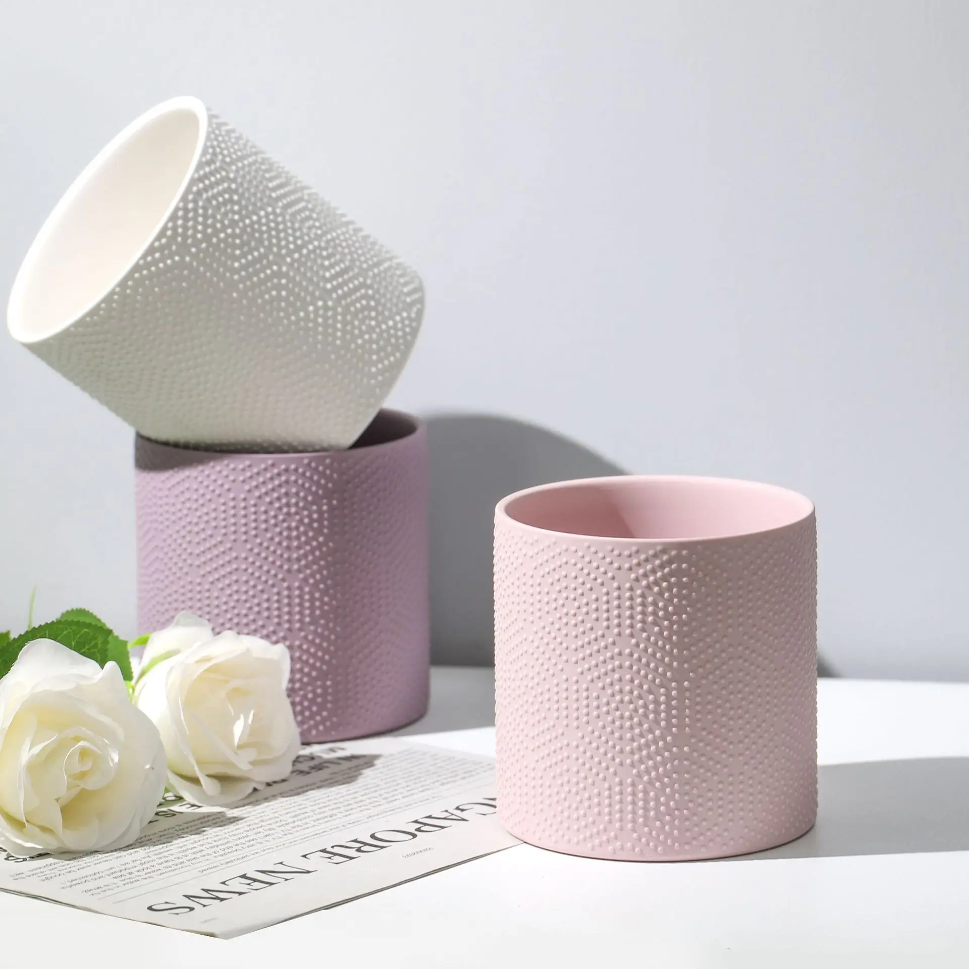 Ceramic Flowerpot Potted Flowerpot Household Garden Vessel Cylindrical Relief Planters
Ceramic Flowerpot Potted Flowerpot Household Garden Vessel Cylindrical Relief Planters
