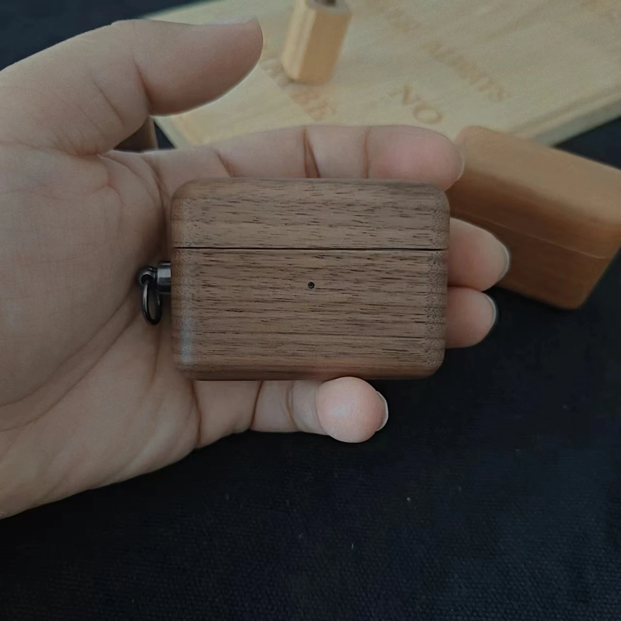 Retro Walnut and Cherry Wood Earphone Case Compatible with Apple AirPods 1/2/3, AirPods Pro 1/2
Retro Walnut and Cherry Wood Earphone Case Compatible with Apple AirPods 1/2/3, AirPods Pro 1/2