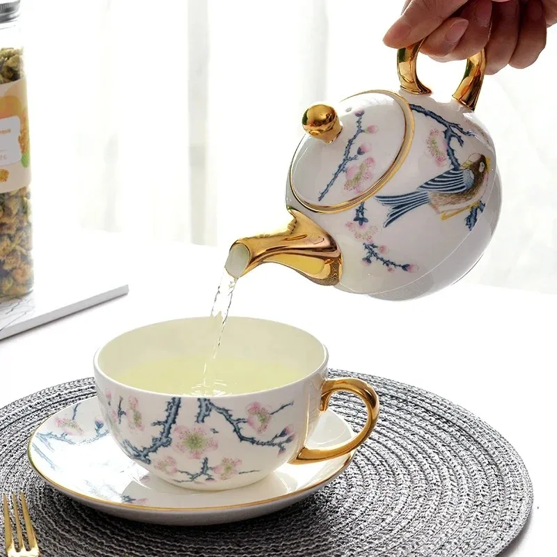 Bone China TeaPot Set Turkish Teaware Ceramic Cup Kettle Set Coffee Mug Flower Puer Oolong Kung Fu Afternoon Tea Pot
Bone China TeaPot Set Turkish Teaware Ceramic Cup Kettle Set Coffee Mug Flower Puer Oolong Kung Fu Afternoon Tea Pot
