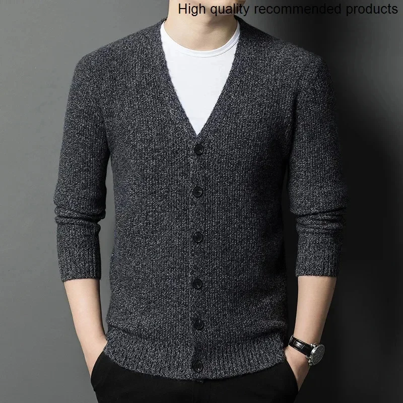 V-Neck 2025 New Fashion Men's Solid Color Cardigan Business Casual, Stretchable Knit Sweater for Autumn & Winter , High-Quality
V-Neck 2025 New Fashion Men's Solid Color Cardigan Business Casual, Stretchable Knit Sweater for Autumn & Winter , High-Quality