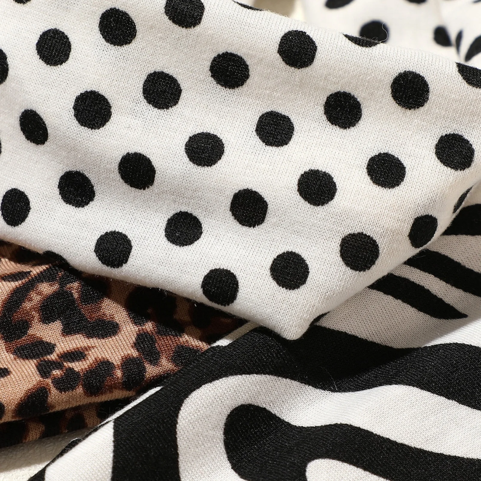 3PCS Retro-Style Animal Print & Polka Dot Women's Fashion Sports Hair Bands, Suitable for Daily Life, Street Dance & Outing Scen
3PCS Retro-Style Animal Print & Polka Dot Women's Fashion Sports Hair Bands, Suitable for Daily Life, Street Dance & Outing Scen