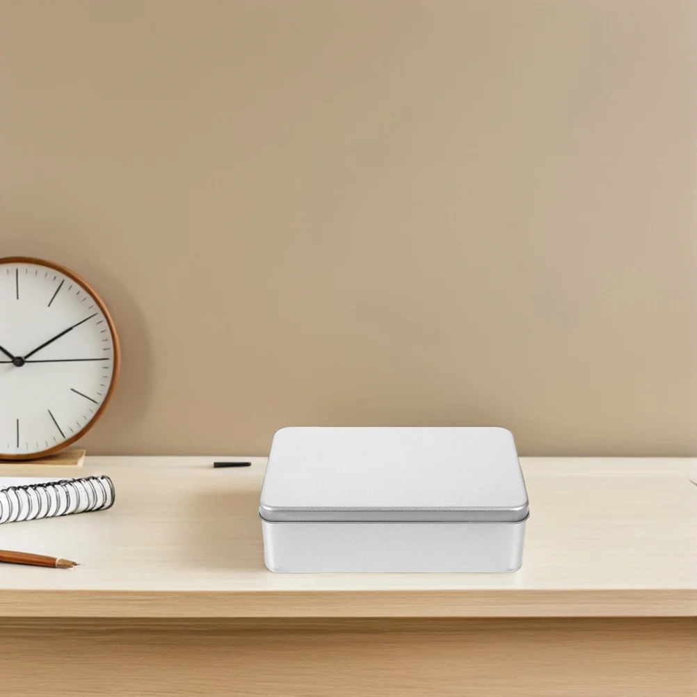 Sturdy Silver Tinplate Storage Case for Baked Goods Cookies Cakes Biscuits Metal Container with Lid Home Kitchen Organization
Sturdy Silver Tinplate Storage Case for Baked Goods Cookies Cakes Biscuits Metal Container with Lid Home Kitchen Organization