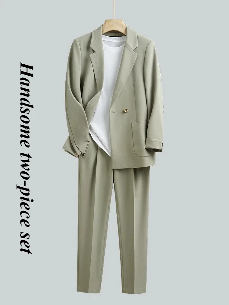 2025 New Casual Suit Set Men's Loose Fit Korean Version Handsome Spring Autumn Small Suit Coat Men's Slim Fit Complete Set
2025 New Casual Suit Set Men's Loose Fit Korean Version Handsome Spring Autumn Small Suit Coat Men's Slim Fit Complete Set