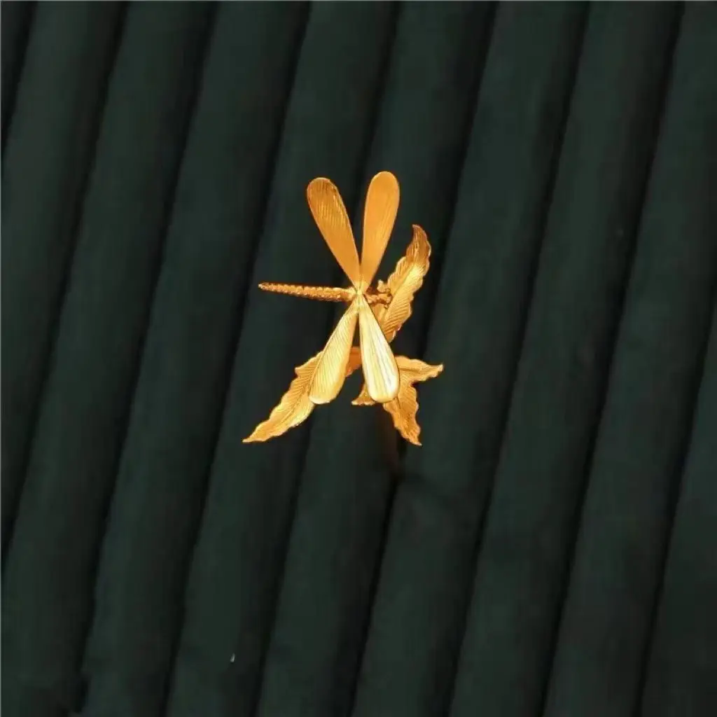 Chinese Chisel Carving Jewelry Step Small Dragonfly Antique Hanfu Hairpin Pure Copper Gold-plated Hairpin for Girls Gifts
Chinese Chisel Carving Jewelry Step Small Dragonfly Antique Hanfu Hairpin Pure Copper Gold-plated Hairpin for Girls Gifts