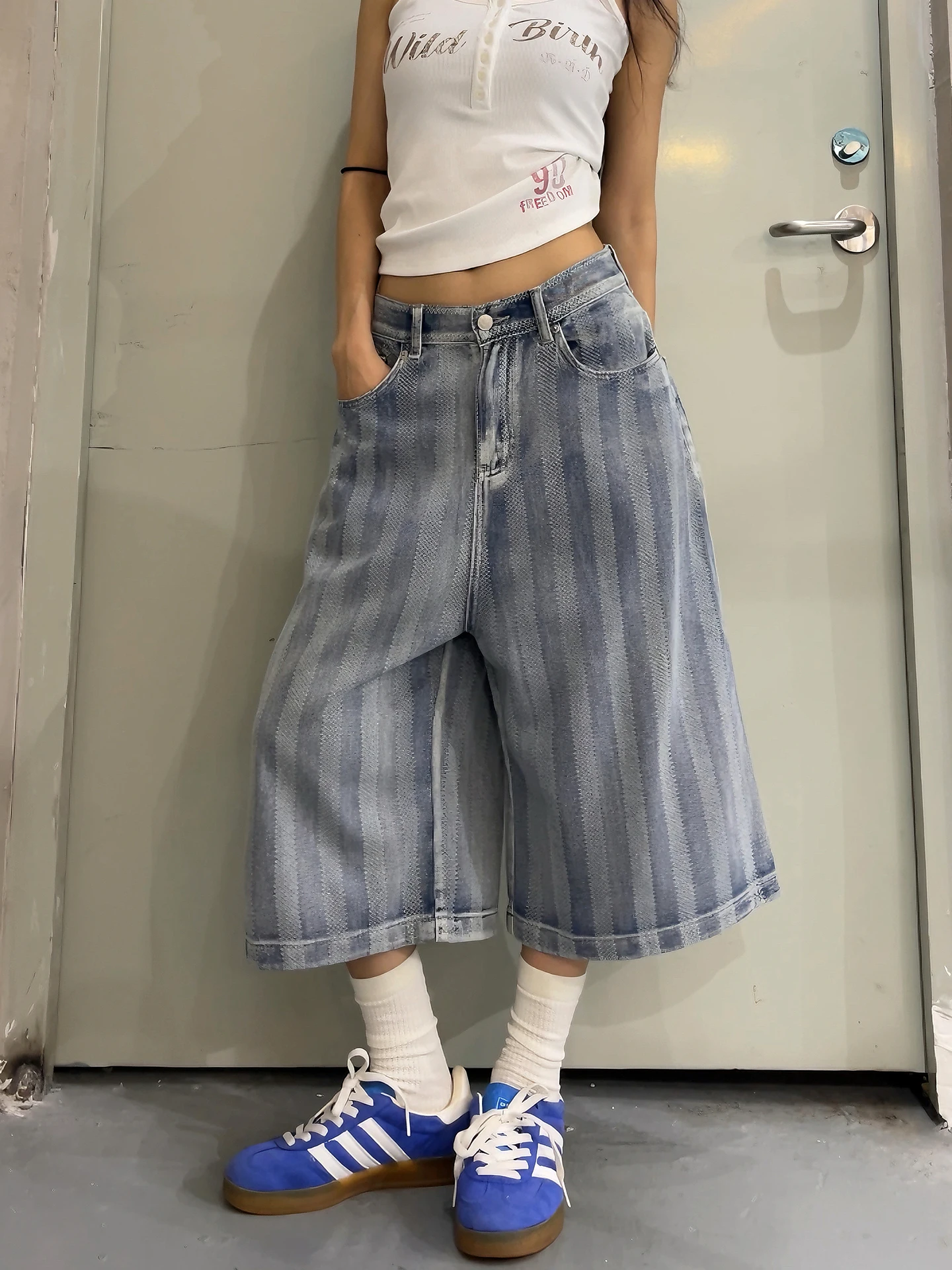 Washed Cotton Loose Wide Leg Jeans Men's Casual Shorts Summer Street Style Striped Embroidery American Themed Outfit Shorts
Washed Cotton Loose Wide Leg Jeans Men's Casual Shorts Summer Street Style Striped Embroidery American Themed Outfit Shorts
